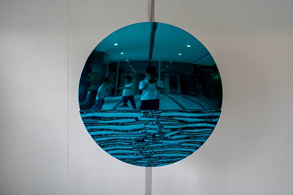 Custom Round Ripple Mirror Stainless Steel Wall Sculpture – Modern Decorative Metal Art